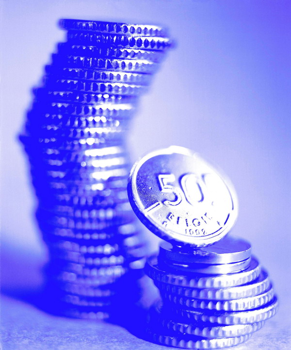 世界货币图片-金融图 硬币 蓝色 贷款 利息 流通