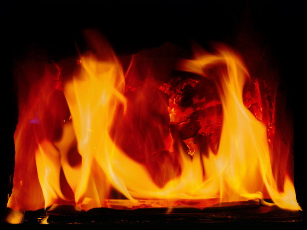 炽热火焰图片-自然风景图