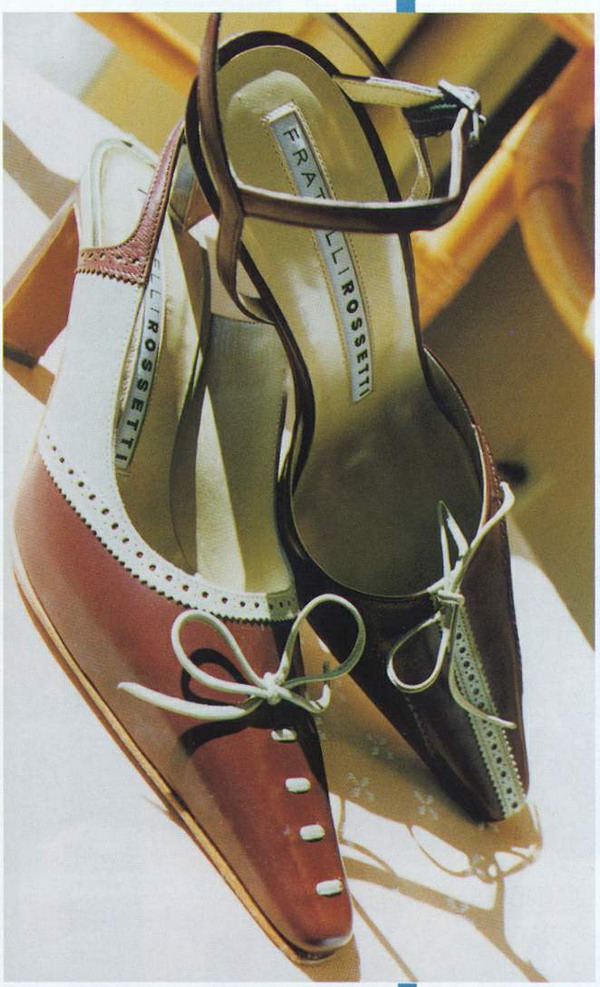 新潮鞋样图片-广告创意图 女式皮凉鞋 尖头 蝴