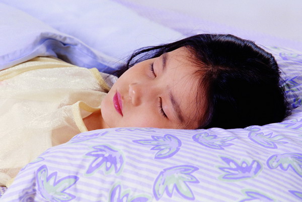 游戏童年图片-人物图 长<em>头发</em> <em>中国人</em> 枕头,人物