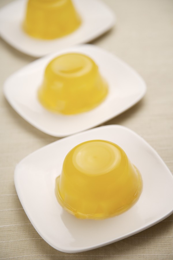 轻食图片-饮食图 果冻 黄色 圆形 制作 形状 ,饮