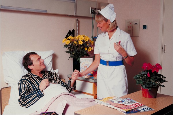 现代医学图片-医疗图 护士 帮助 病人,医疗,现代