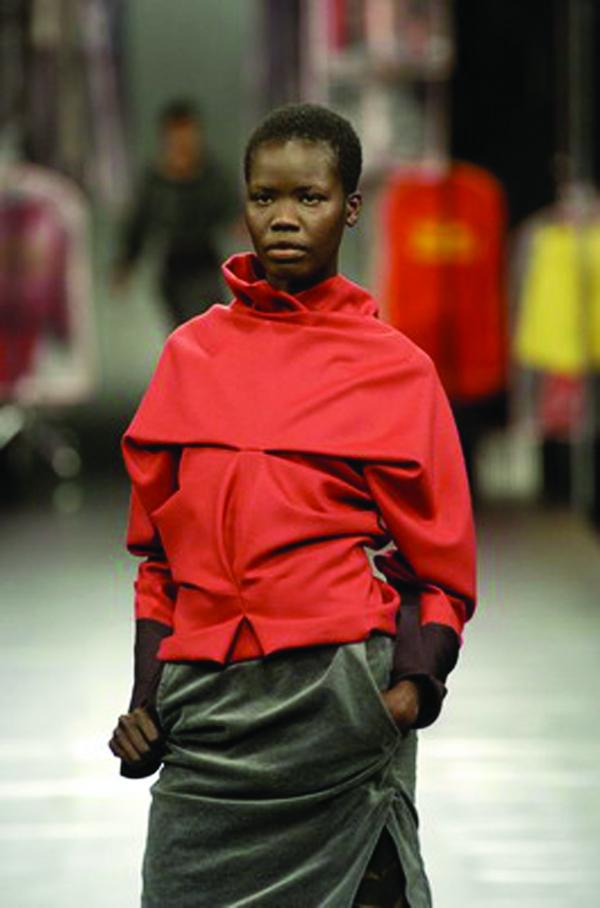 巴黎2004男装冬季发布会图片-服装设计图 非洲