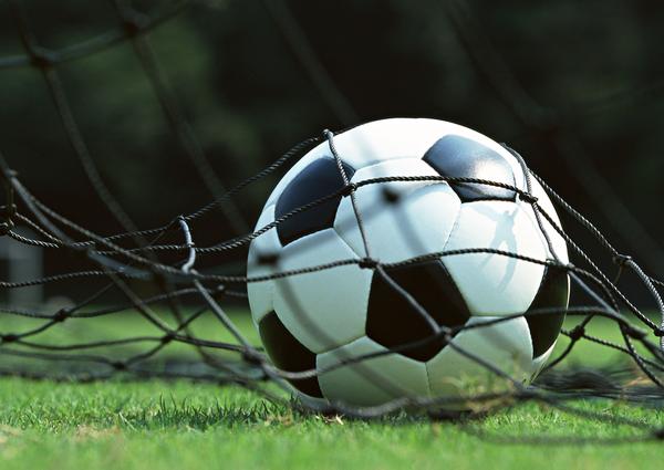 足球图片-运动图 足球 球网 草地,运动,足球