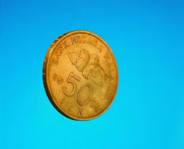 世界货币图片-商业金融图 面值50 硬币 金色,商