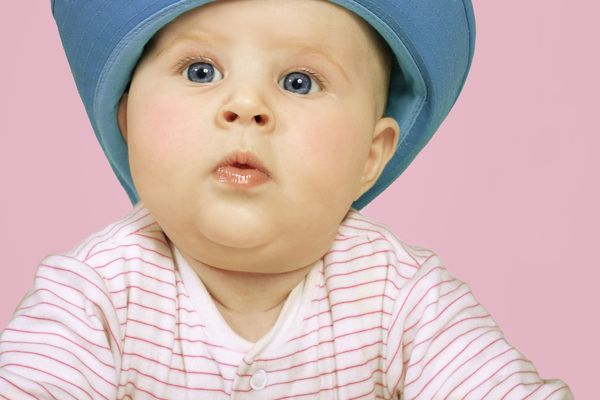 新生婴儿图片-儿童教育图 婴儿服装 蓝帽子 胖