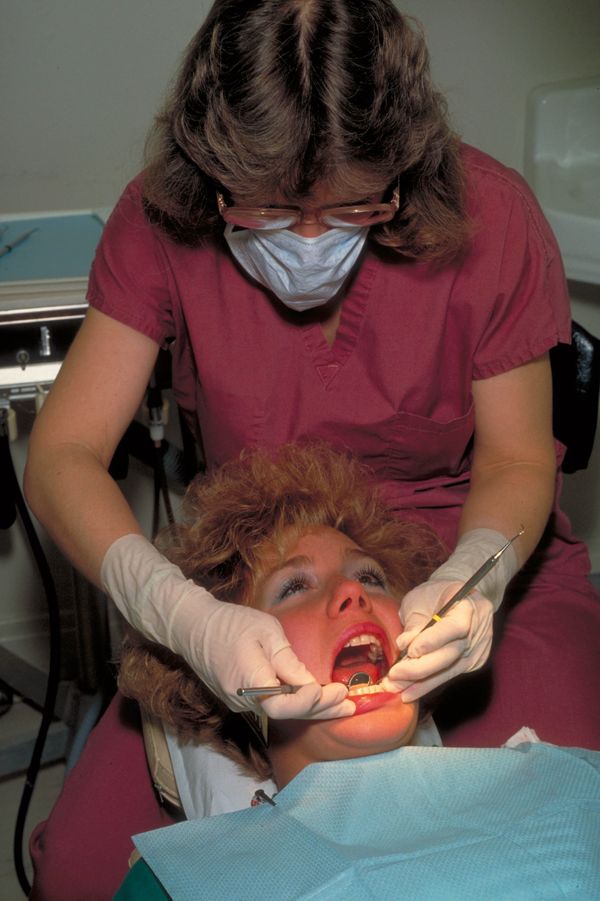 医疗检查图片-医学医药图 口腔检查 女牙医,医