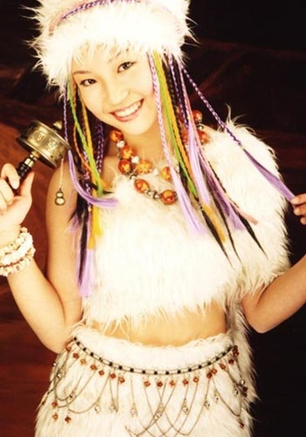 <em>靓妹</em>一族图片-人物图 蒙古族 姑娘 <em>打扮</em>,人物,靓