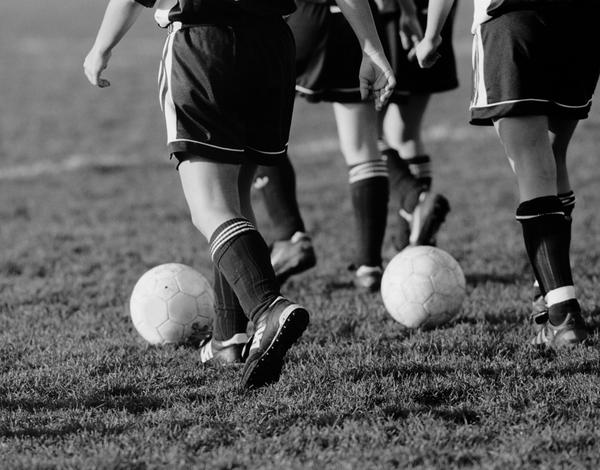 足球图片-运动图 黑白照 运动 运动员,运动,足球