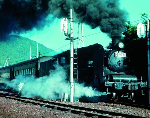 火车百科图片-工业图 黑烟 鸣笛 铁道,工业,火车