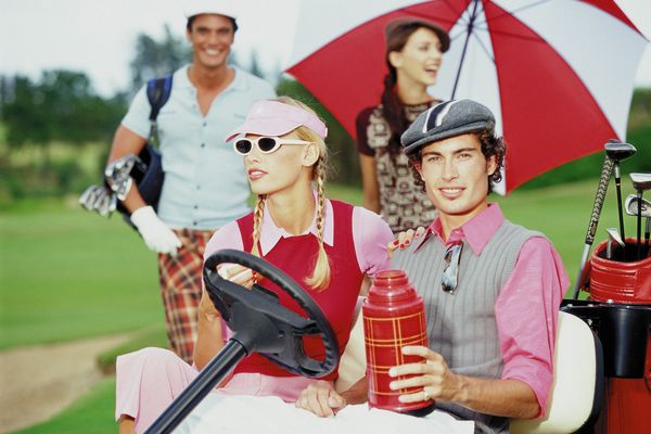 高尔夫运动图片-运动图 小车 太阳伞 全家人,运