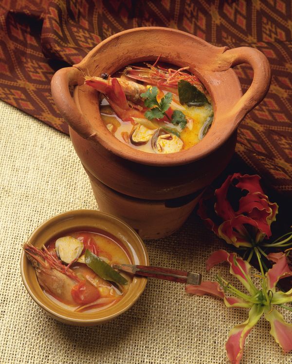 海鲜美食图片-饮食水果图 砂锅 龙虾 火龙果皮