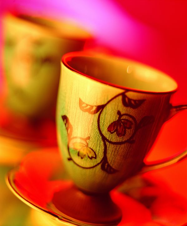 品味人生图片-生活方式图 木制酒杯 传统 图案