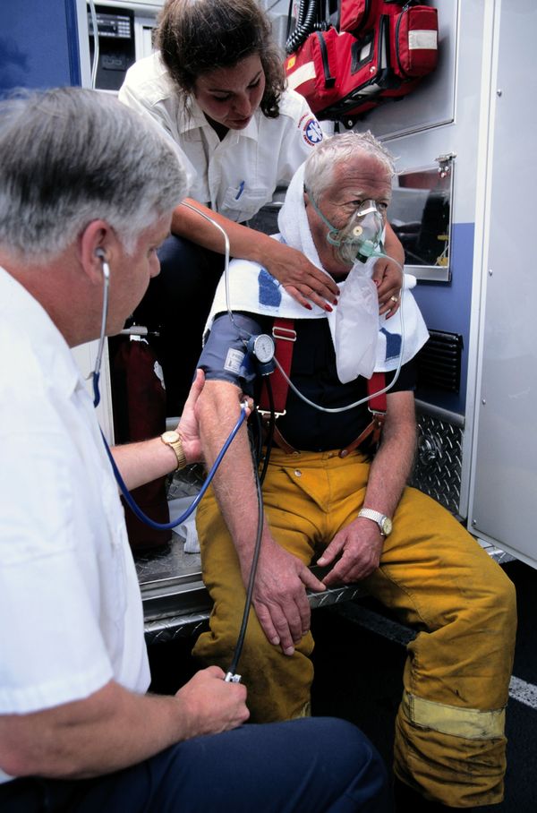 医疗保健图片-医学医药图 氧气 老人 急救,医学